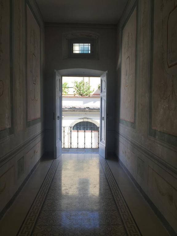 Palazzo Boccella Guest House Villa Basilica ภายนอก รูปภาพ